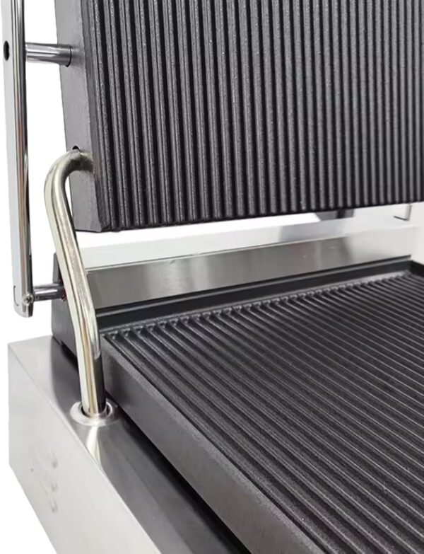 Panini grill - ribbed - Image 3